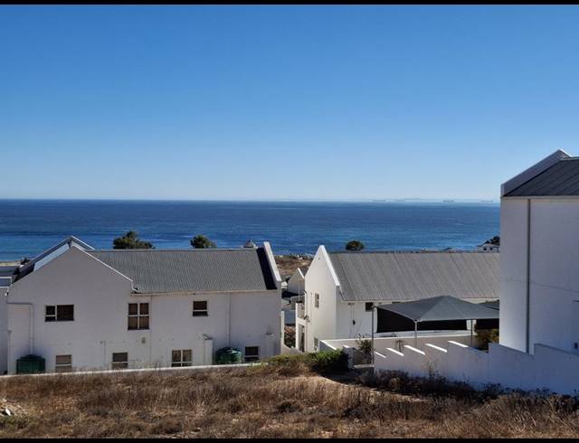 LAND FOR SALE IN DA GAMA BAY